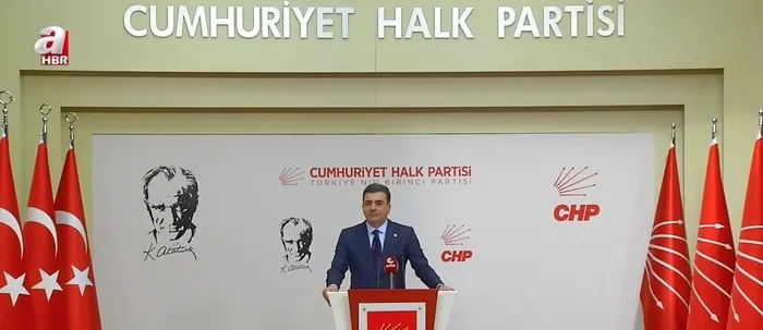 0x0-a-haber-sordu-chp-yanitladi-tartismali-mezar-basi-goruntulerine-ilk-savunma-guncel-degil-1766734511292 (foto:ahaber.com.tr - CHP Sözcüsü Zeynel Emre)