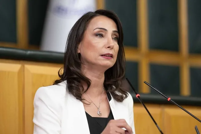 CHP'li Özel'in ʺCellatʺ açıklamasına DEM Parti Eş Başkanı Tülay Hatimoğulları'ndan cevap geldi (Ahaber.com.tr arşiv)