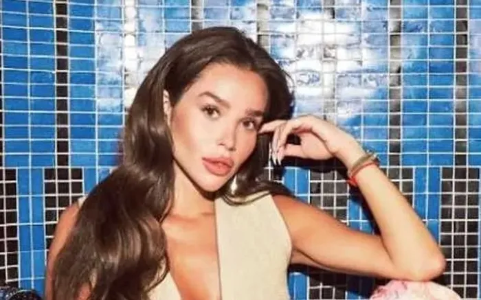 0x0-fenomen-gucuyle-buyuyen-bataklik-fenomenler-agi-buyuttu-patronlar-himaye-etti-1766895540986 Fenomen gücüyle büyüyen bataklık! Patronlar yer temin etti onlar gençleri tuzağa çekti