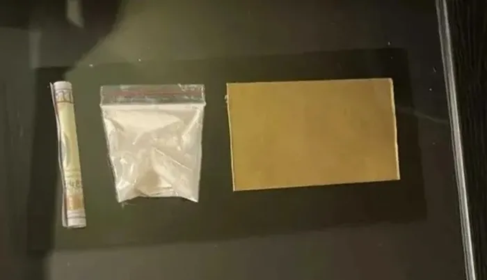 0x0-fenomen-gucuyle-buyuyen-bataklik-fenomenler-agi-buyuttu-patronlar-himaye-etti-1766895546629 Fenomen gücüyle büyüyen bataklık! Patronlar yer temin etti onlar gençleri tuzağa çekti