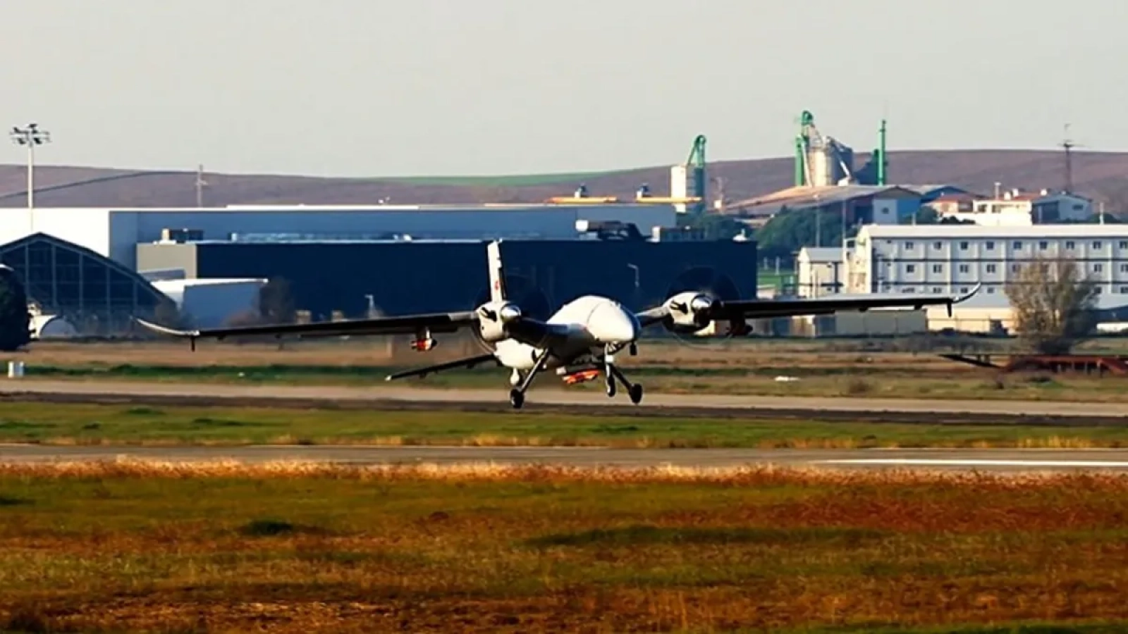 1200x675-akincinin-yeni-pencesi-tolun-tel-avivde-uykulari-kacirdi-1766909039202