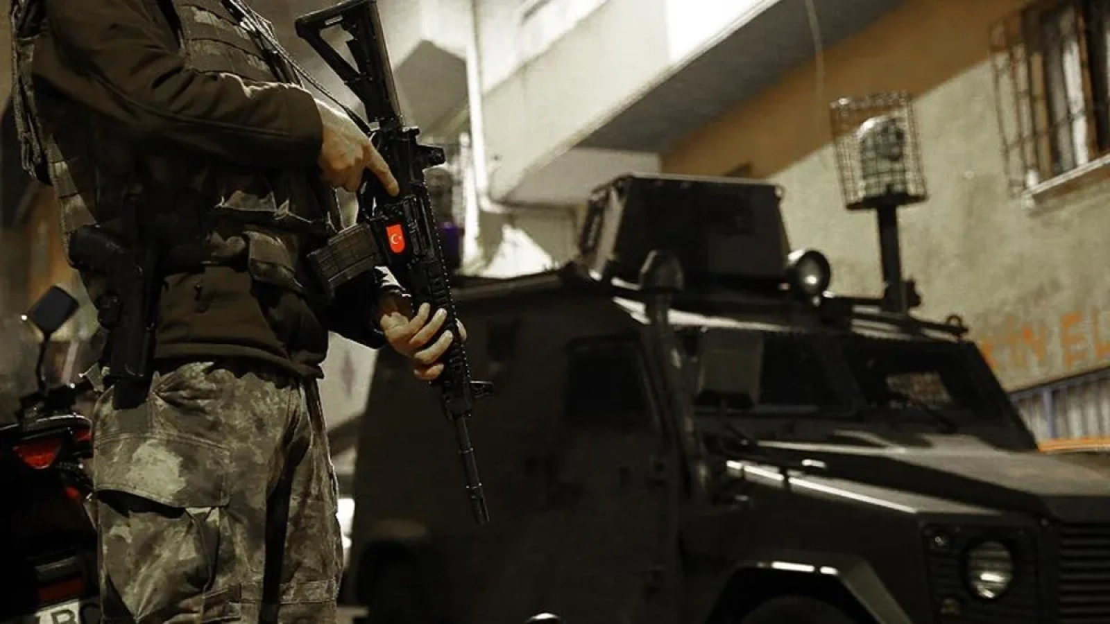 1200x675-deasi-turkiyenin-uzerine-kim-suruyor-a-haberde-dikkat-ceken-analiz-1767124912019