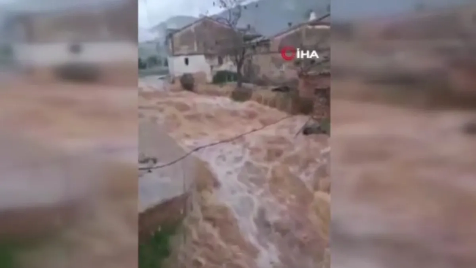 1200x675-ispanyada-sel-felaketi-nehir-yataklari-tasti-olu-ve-kayiplar-var-1766966166008