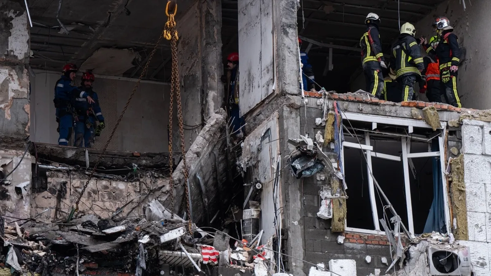 1200x675-rusya-ukrayna-savasi-ates-cemberi-kremlinden-aciklama-2-sehir-ele-gecirildi-1766878530514