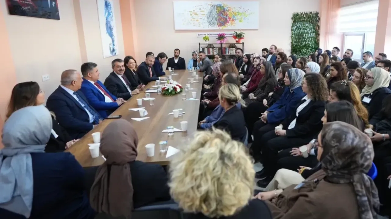 26143043-manset2026-yili-oyretmenlyk-mesleyy-karyyer-basamaklari-kilavuzu-yayimlandi-1766778859