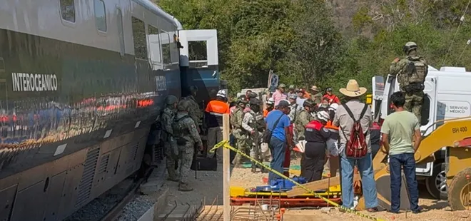 660x310-meksikada-tren-raydan-cikti-cok-sayida-olu-ve-yarali-var-1766974035857 Meksika’da tren raydan çıktı: Çok sayıda ölü ve yaralı var