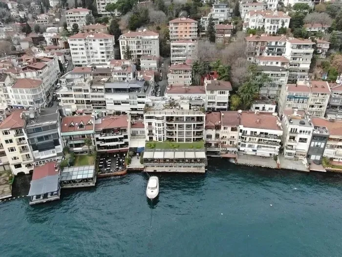 0x0-1767931757429 Bebek Otel’in karanlık yüzü! VIP odalarda yasak servis