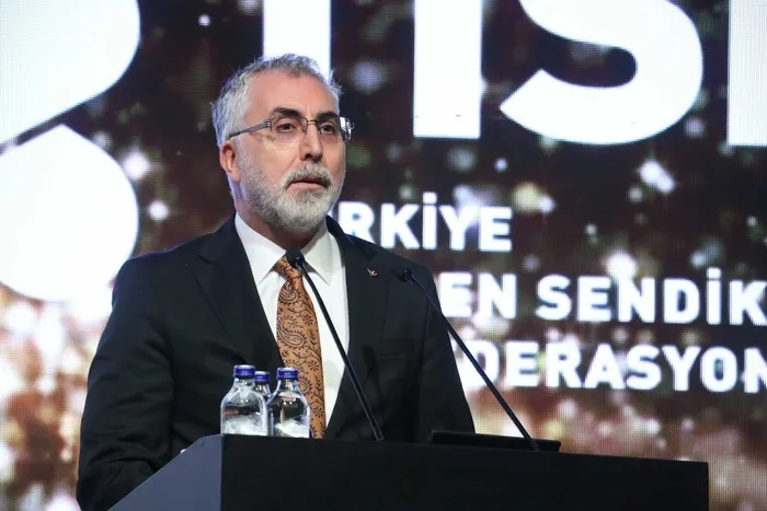 Çalışma ve Sosyal Güvenlik Bakanı Vedat Işıkhan