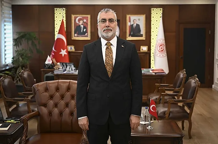 Çalışma ve Sosyal Güvenlik Bakanı Vedat Işıkhan