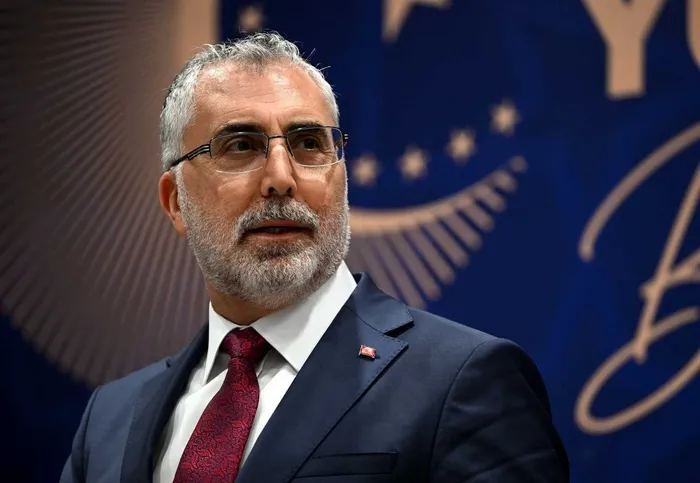Çalışma ve Sosyal Güvenlik Bakanı Vedat Işıkhan