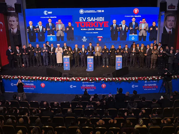 Bakan Kurum Malatya’da Ev sahibi Türkiye kura çekimine katıldı