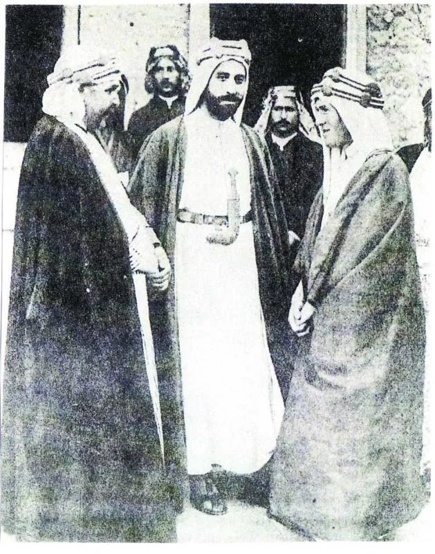 Arabistanlı Lawrence (Sağdaki) - Arşiv