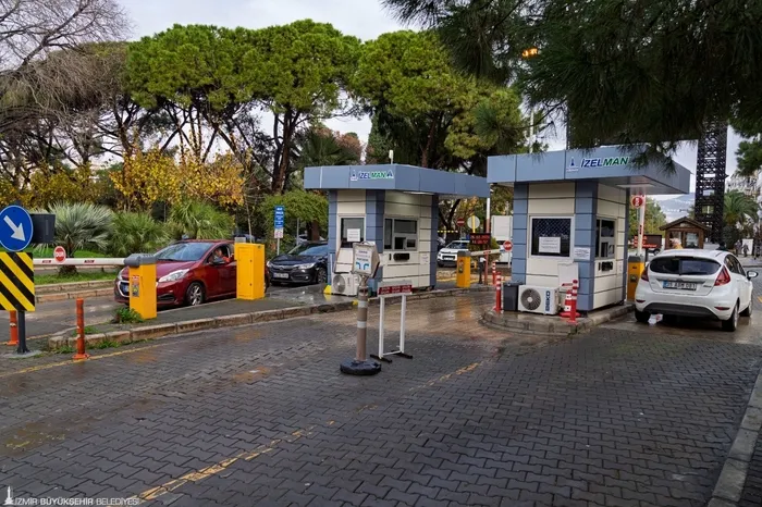 0x0-izmirde-park-etmek-luks-oldu-yuzde-185-zam-1767336043738 İzmir’de park etmek lüks oldu! Yüzde 185 zam