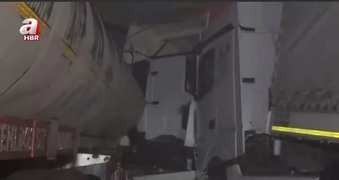 A Haber muhabiri Mehmet Geçgel, kaza bölgesine giderek son gelişmeleri aktardı. (Ekran görüntüsü)