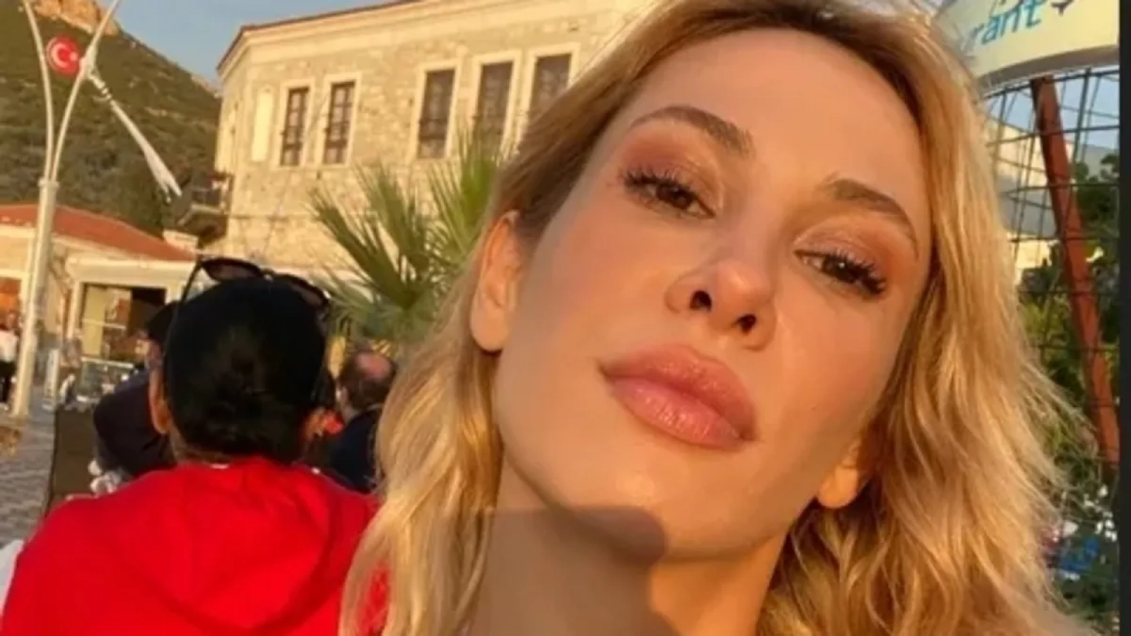 1200x675-48-bin-fotografla-a-takimini-desifre-etmisti-rabia-karacanin-yeni-goruntuleri-ortaya-cikti-1768573920925