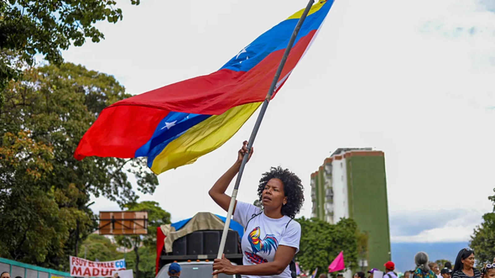 1200x675-abdden-venezueladaki-vatandaslarina-ulkeyi-terk-edin-cagrisi-1768124266114