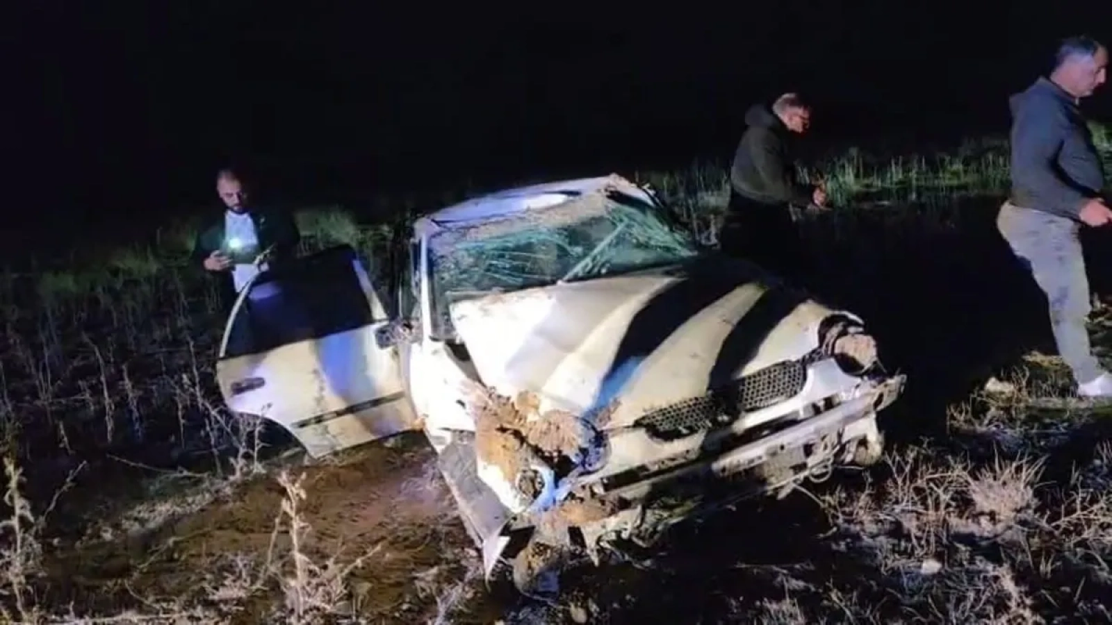 1200x675-aksarayda-kontrolden-cikan-otomobil-takla-atti-3-yarali-1767565901919