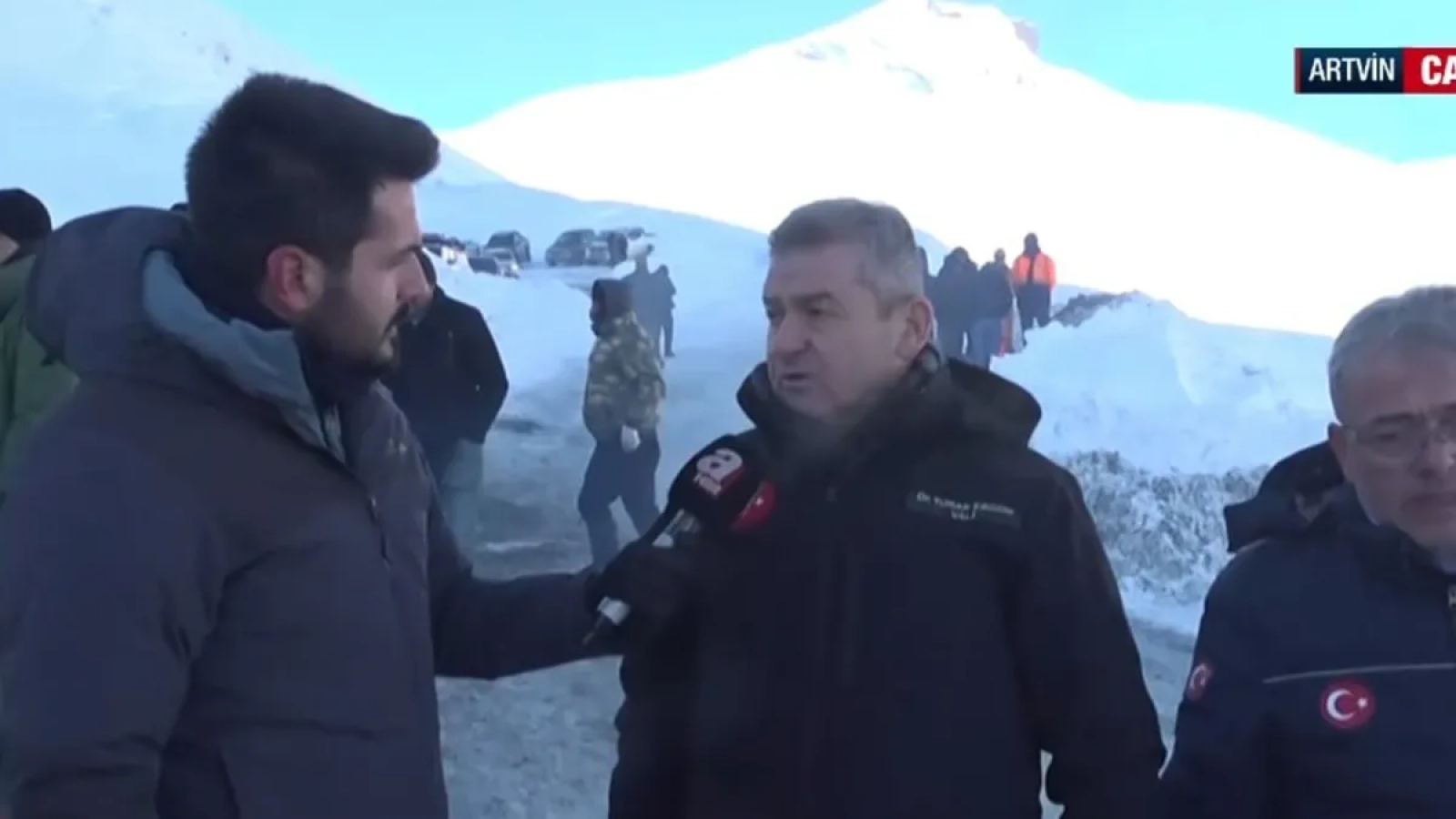 1200x675-artvindeki-faciada-3-gun-cig-altinda-kalan-coban-araniyor-vali-ergun-calismalarla-ilgili-a-haberde-1767348446774