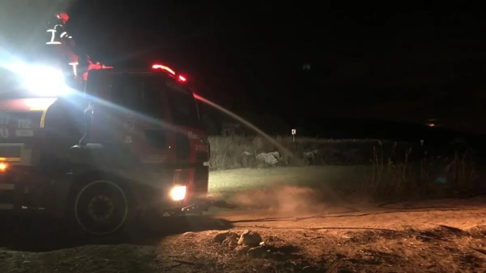 1200x675-burdurda-sazlik-alanda-yangin-alevler-kontrol-altina-alindi-1767552408912