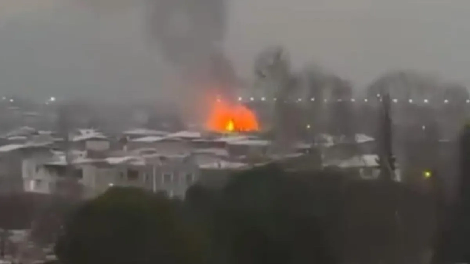 1200x675-bursada-ekipleri-alarma-geciren-yangin-alevler-sehrin-bircok-noktasindan-goruldu-1768407260947