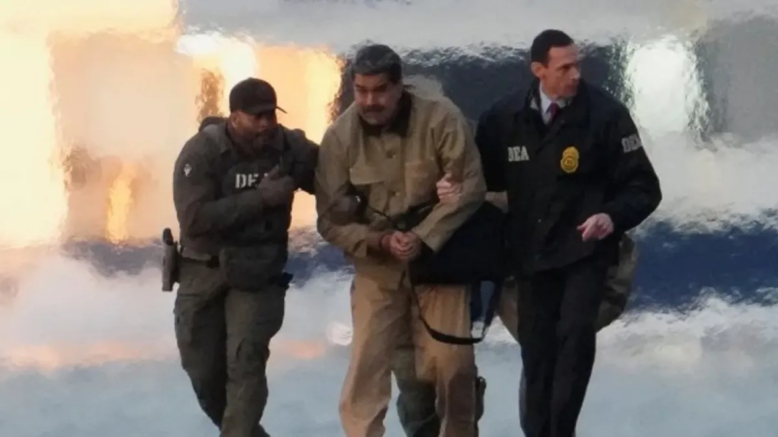 1200x675-burunlarindan-kan-geldi-yere-yigildilar-maduro-baskininda-abdden-gizemli-silah-iddiasi-1768128342406