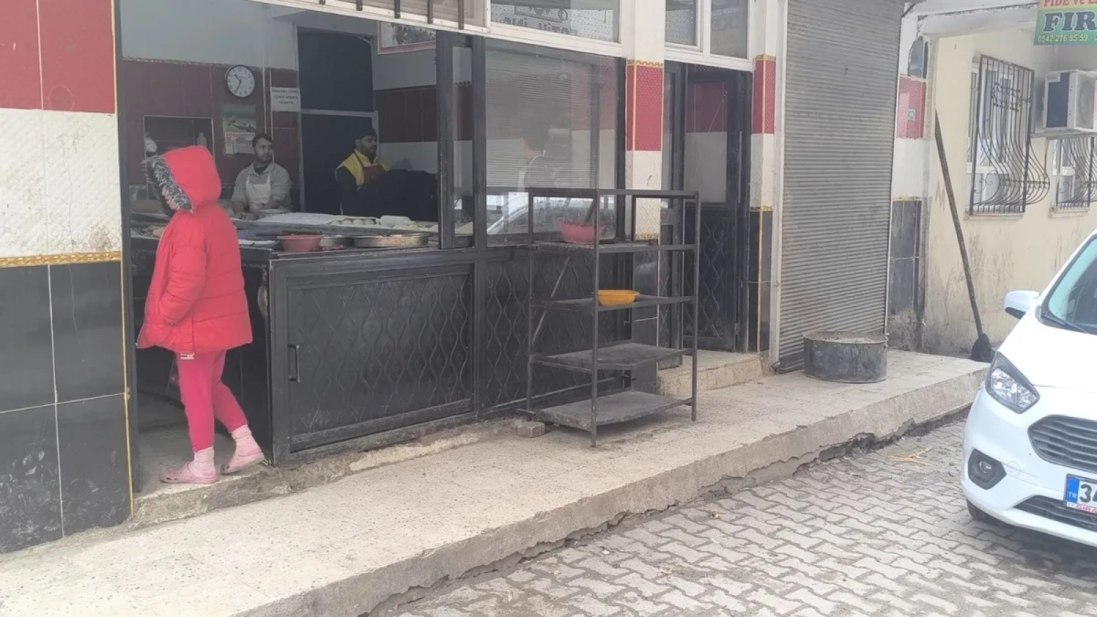 1200x675-ekmek-firinindaki-goruntu-ekipleri-harekete-gecirdi-1768732674129