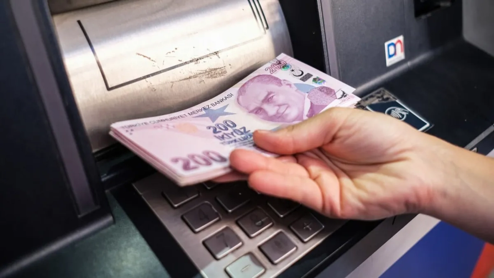 1200x675-emekliye-enflasyon-zammi-2026da-en-dusuk-ssk-ve-bag-kur-maasi-ne-kadar-olacak-1767583042459