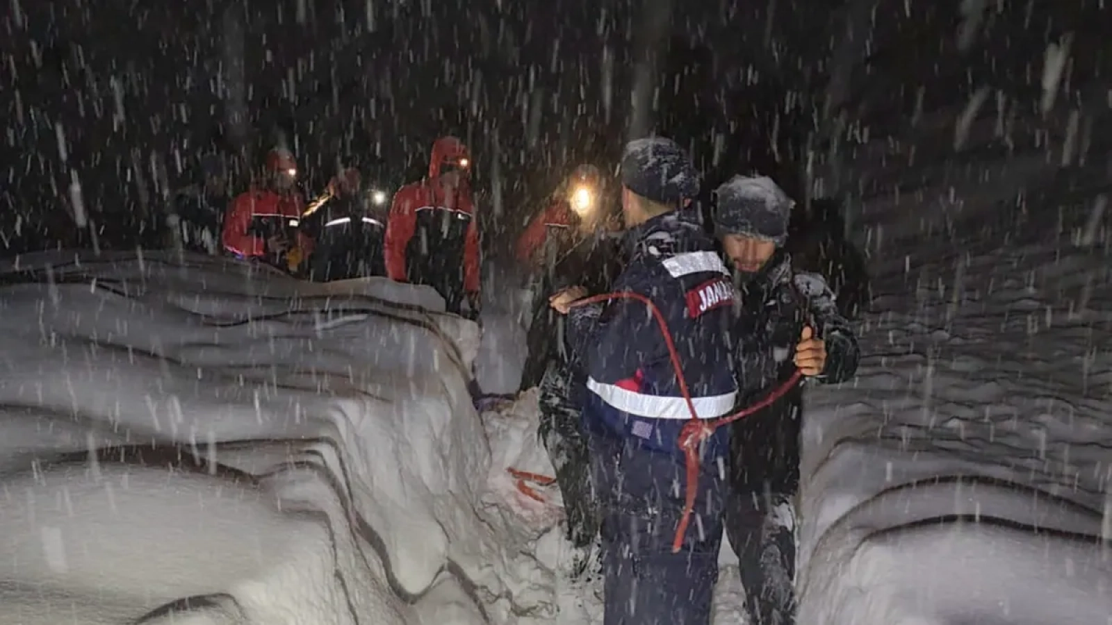 1200x675-giresunda-cig-faciasi-coban-hayatini-kaybetti-1768850813830