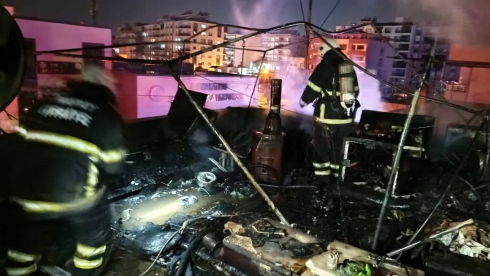 1200x675-hatayda-2-katli-evin-terasinda-yangin-alevler-buyumeden-kontrol-altina-alindi-1767581440538