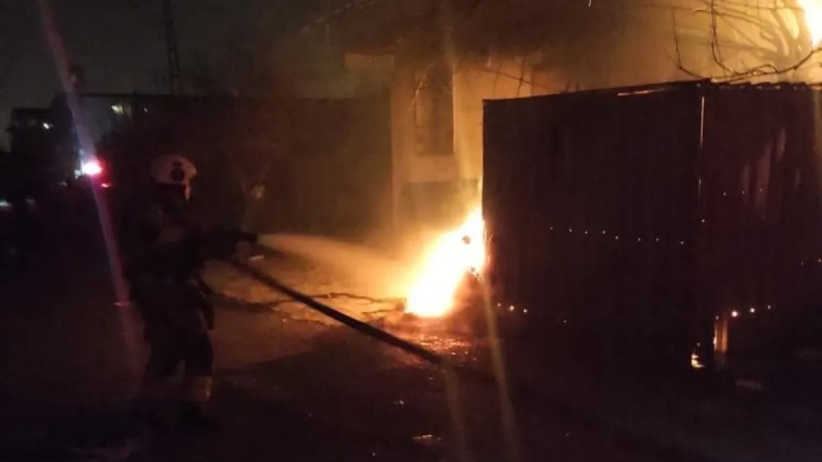 1200x675-hatayda-mustakil-evde-korkutan-yangin-alevler-kontrol-altina-alindi-1769292014178