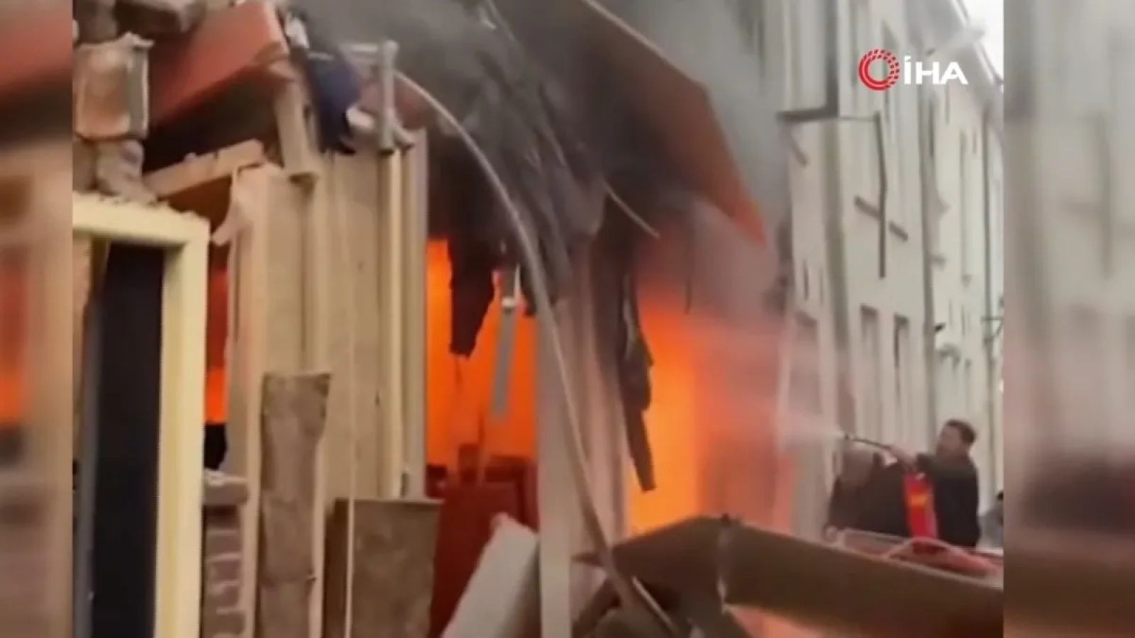 1200x675-hollandada-patlama-panigi-ortalik-savas-alnina-dondu-1768495511715