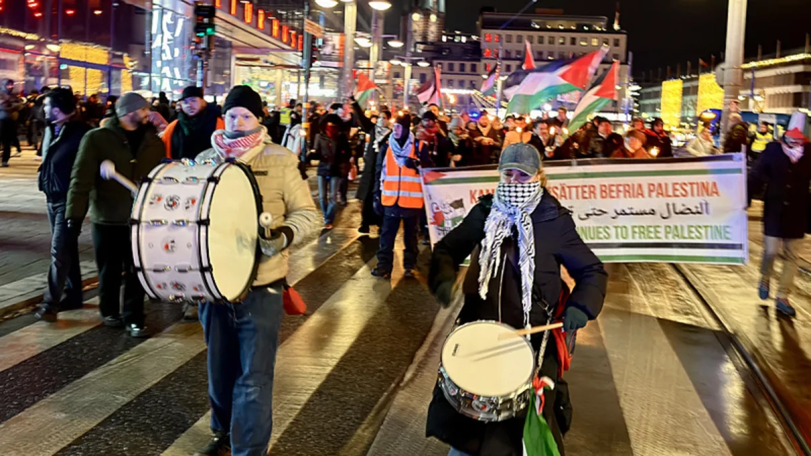 1200x675-isvecte-onurlu-durus-gazzede-soykirim-varken-yeni-yili-reddediyoruz-1767251162964