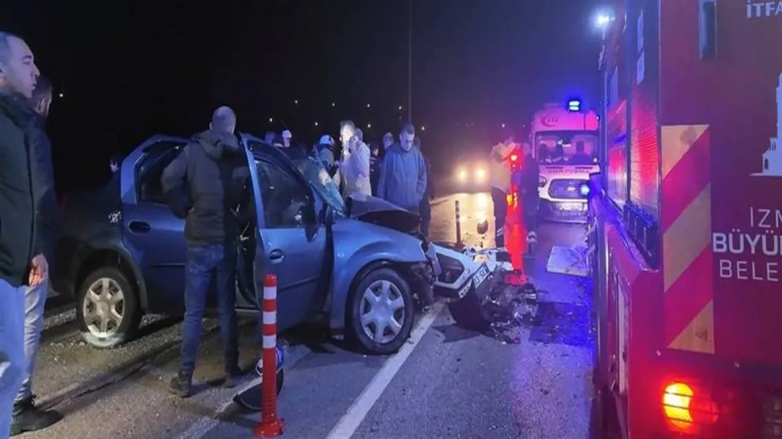 1200x675-izmirde-feci-kaza-iki-otomobil-carpisti-6-yarali-1769132078489