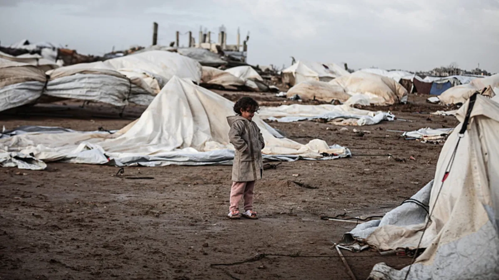 1200x675-katil-israilden-gazzeye-hava-ve-topcu-saldirilari-1768375995583