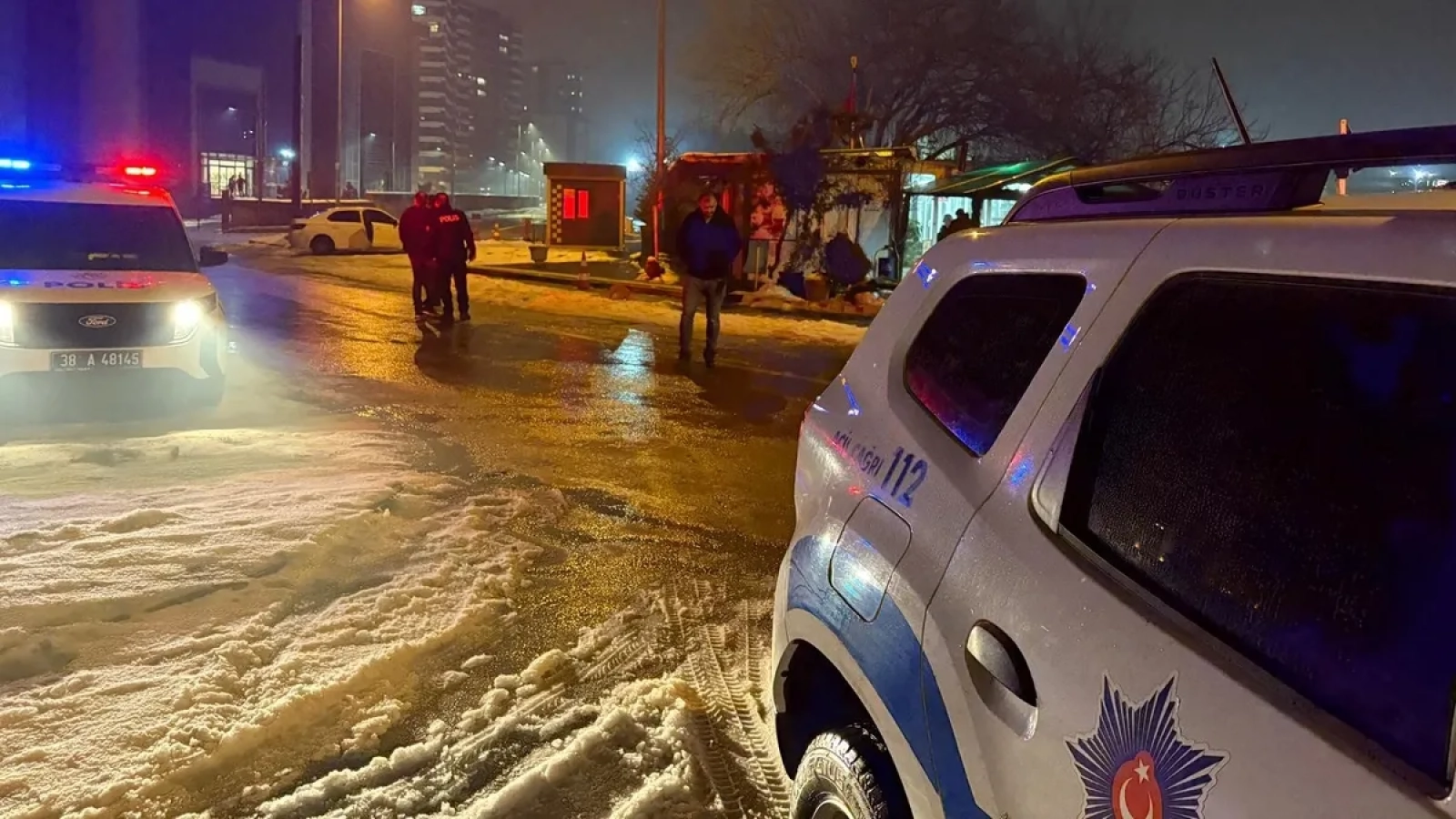 1200x675-kayseride-oglu-babasinin-bufesini-kursunladi-1769321303544