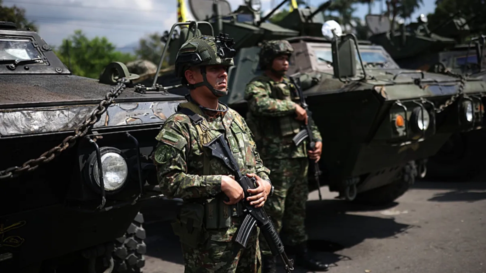 1200x675-kolombiyada-iki-silahli-grubun-catismasi-sonucu-30-kisi-oldu-1768716820182