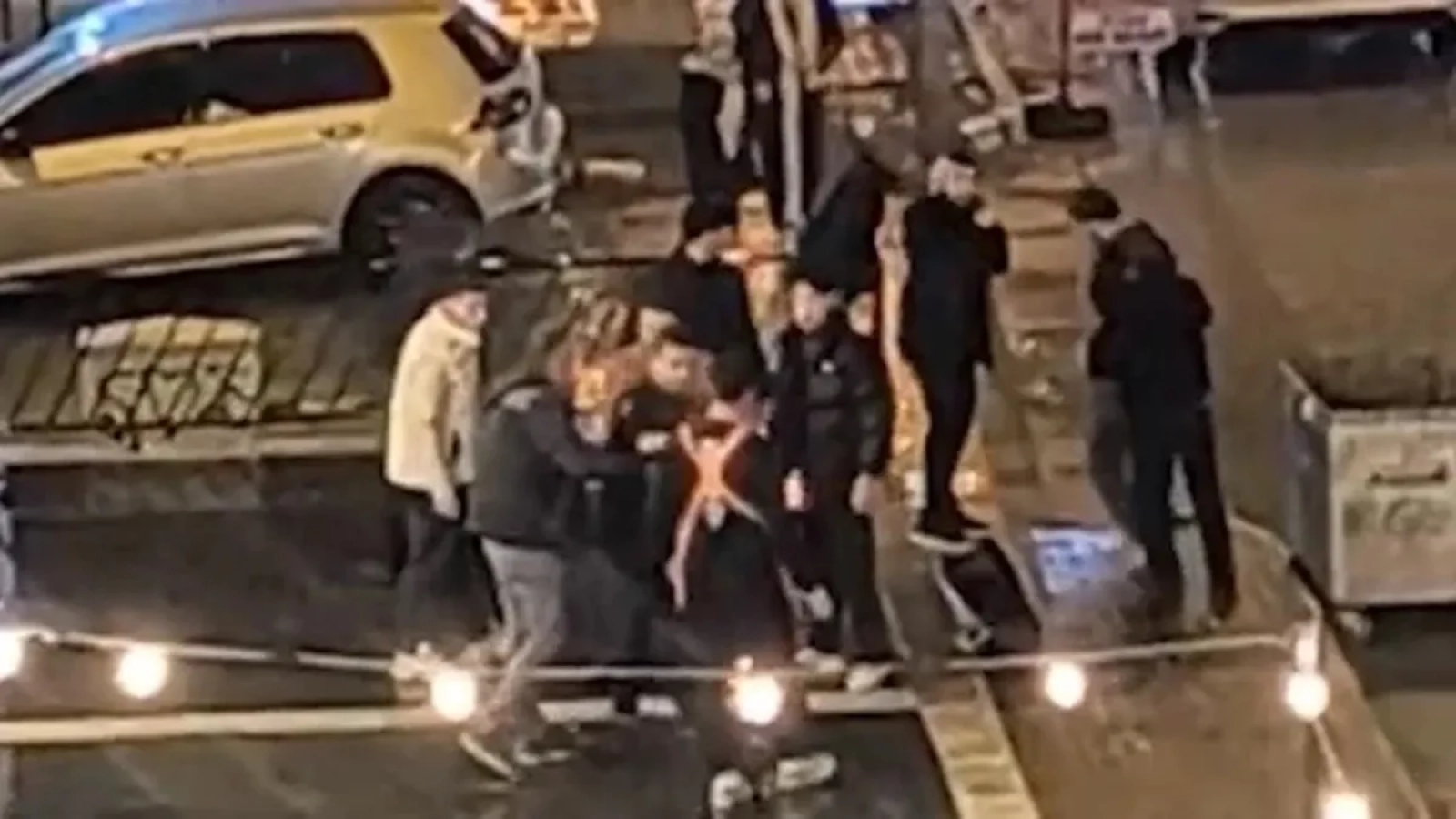 1200x675-lokanta-calisanlariyla-musteriler-arasindaki-kavga-kamerada-1768732324309