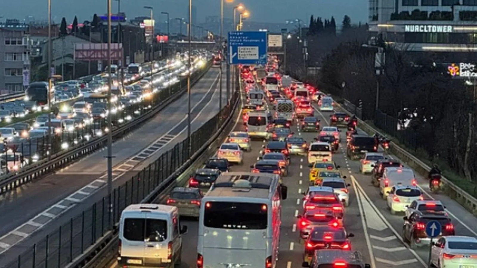 1200x675-megakentte-trafik-felc-yogunluk-yuzde-89-1769011118045