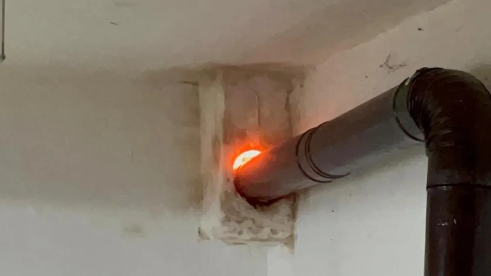 1200x675-sinopta-4-katli-binada-baca-yangini-korku-dolu-anlar-yasandi-1767319432876