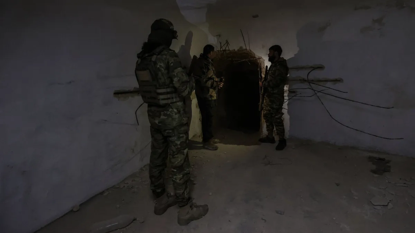 1200x675-suriyede-ypgnin-tunel-agi-ortaya-cikti-evlerin-altindan-cephanelik-hastane-ve-gizli-gecitler-1769324516242