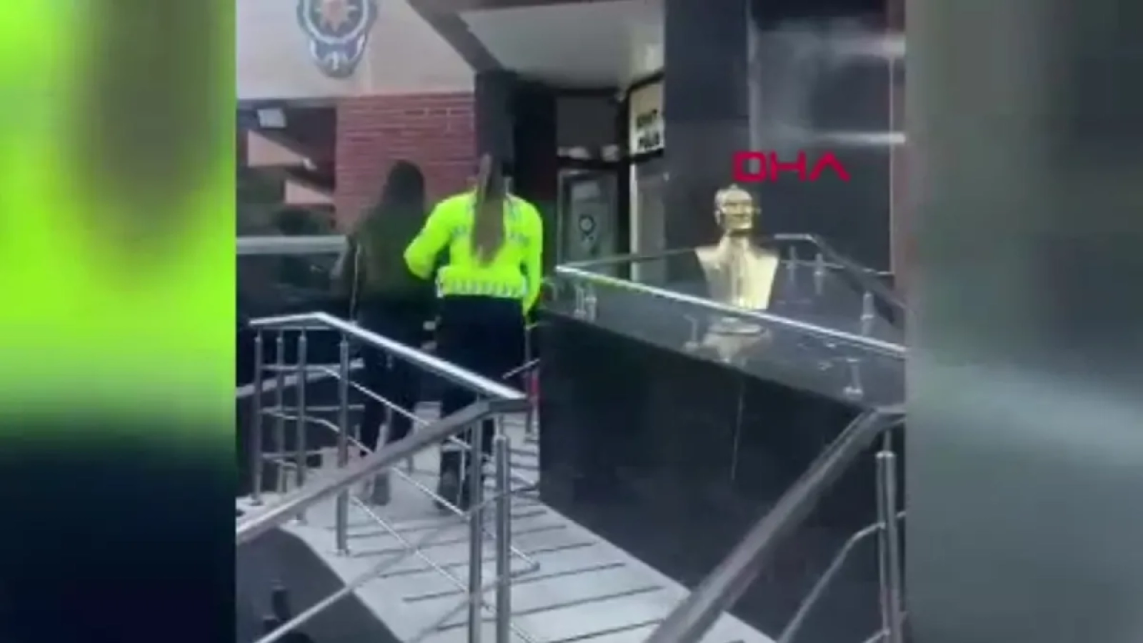 1200x675-trafikte-makas-atip-emniyet-seridi-kullandi-23-bin-tl-ceza-kesildi-1767408610091