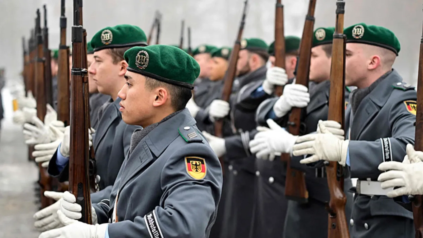 1200x675-trumpin-ilhak-cikisi-natoyu-sarsti-avrupa-ordulari-gronlanda-asker-gonderiyor-1768470911098