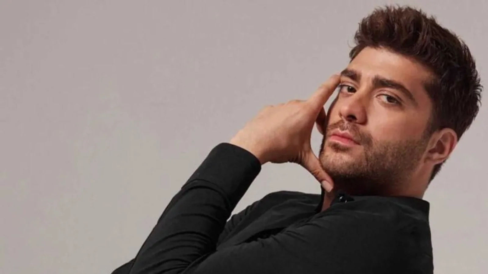 1200x675-unlulere-uyusturucu-operasyonunda-yeni-dalga-kizilcik-serbetinin-basrol-oyuncusu-dogukan-gungor-gozaltina-alin-1767599007436