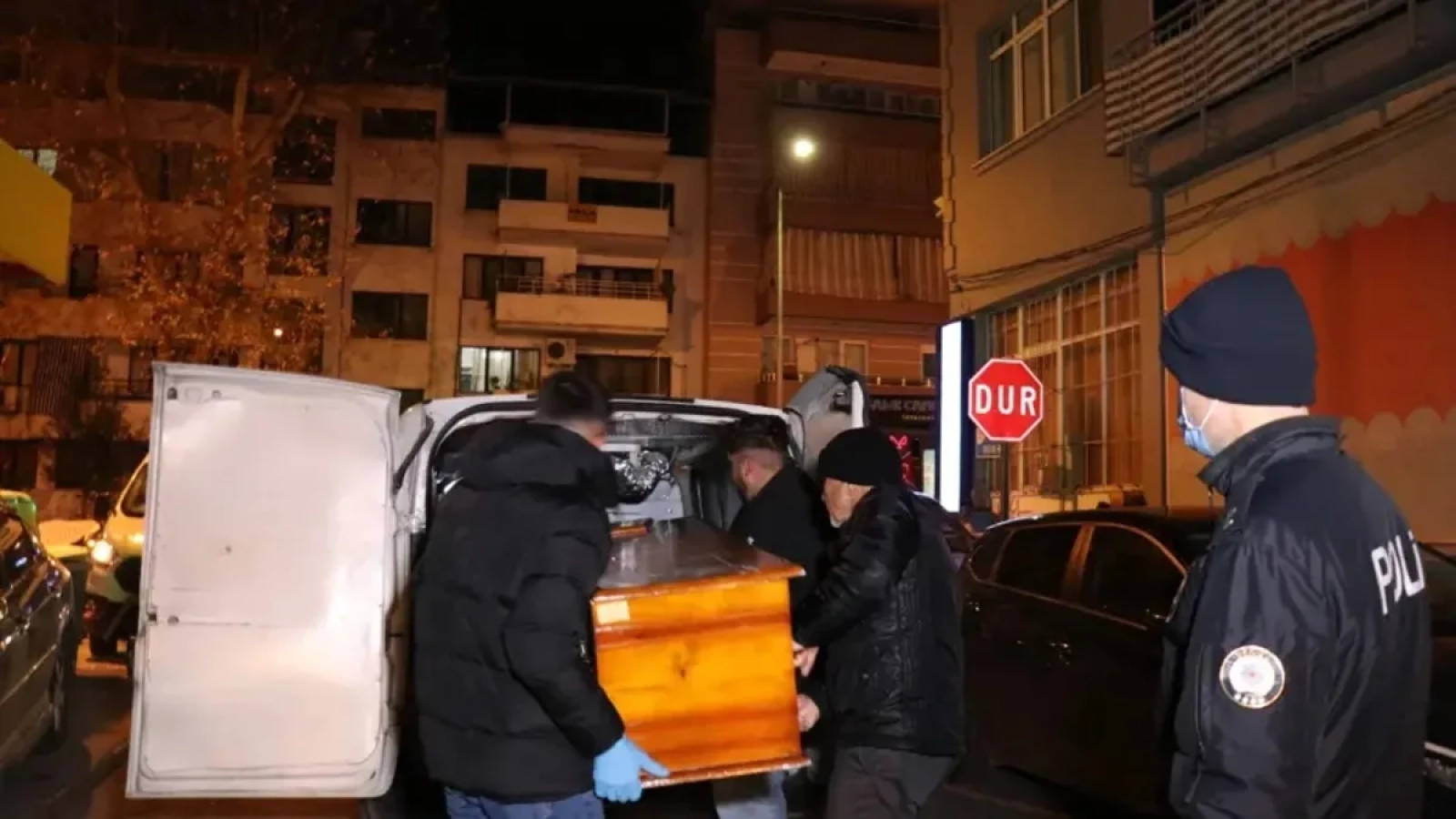 1200x675-yalniz-yasayan-93-yasindaki-kadin-yangin-sonucu-yasamini-yitirdi-1767410604628