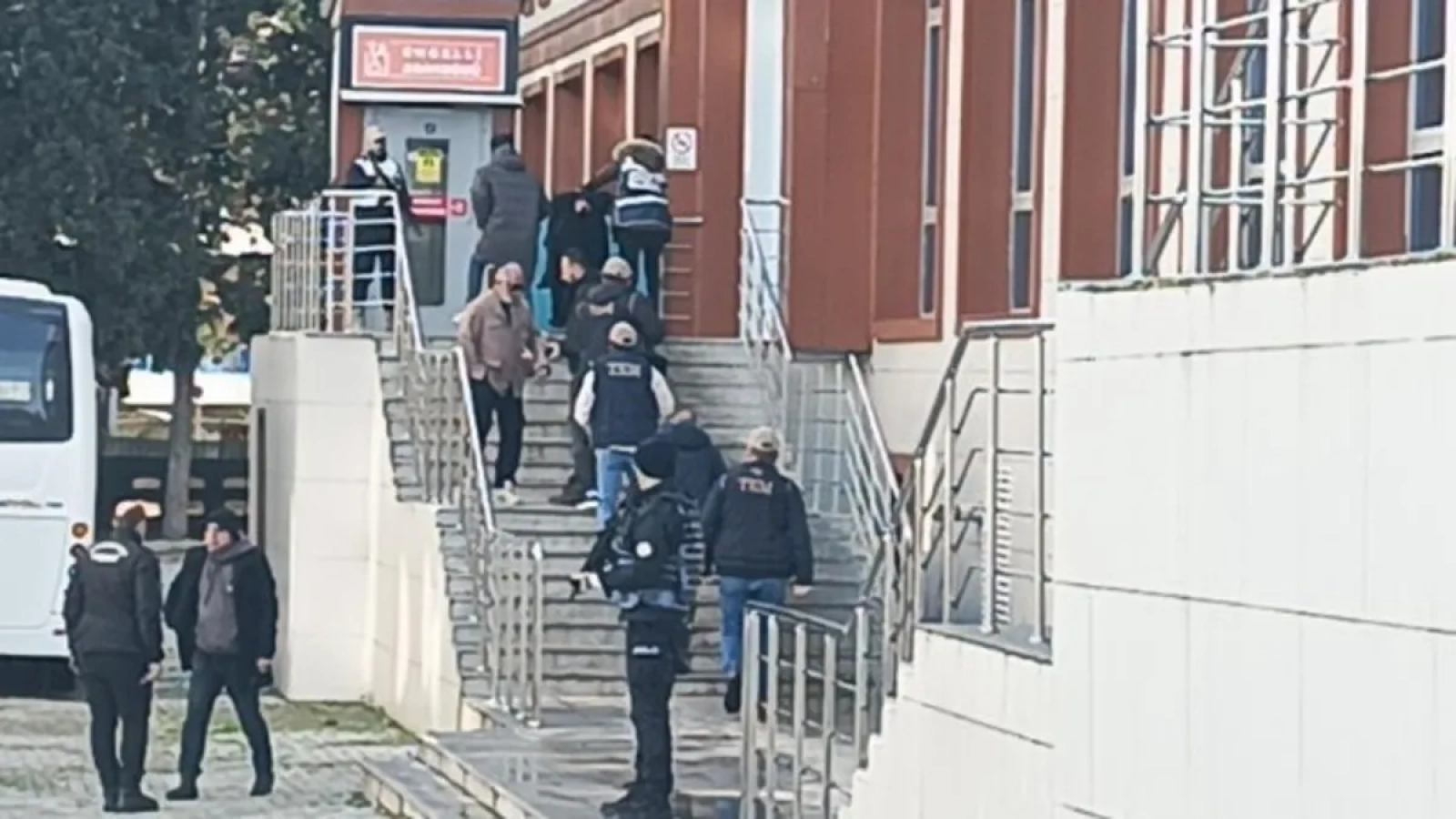 1200x675-yalovada-3-polisimizin-sehit-oldugu-deas-operasyonunda-gelisme-tutuklu-sayisi-56-oldu-1767608301235