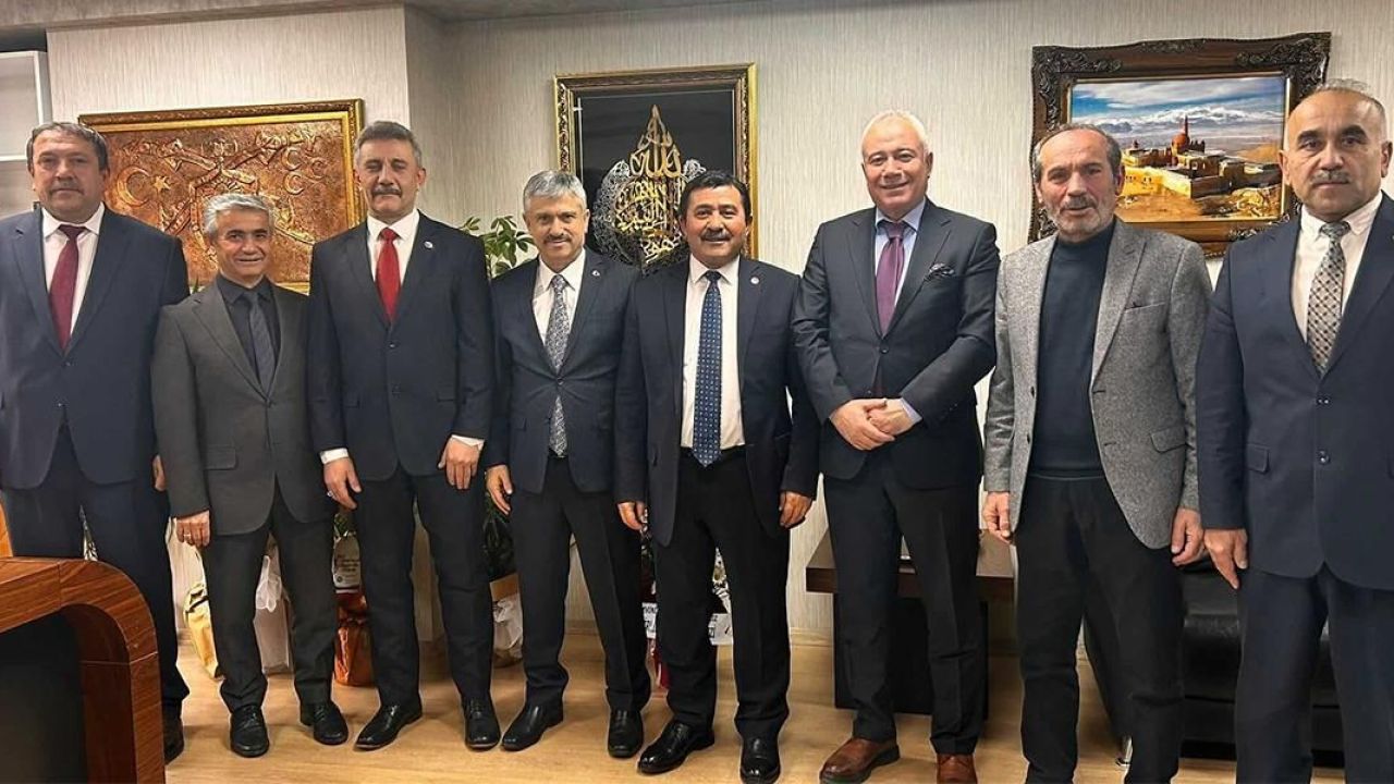 Kenan Ak’tan Kadir Şahin’e Tebrik: Diyanet Birlik-Sen’den Anlamlı Ziyaret