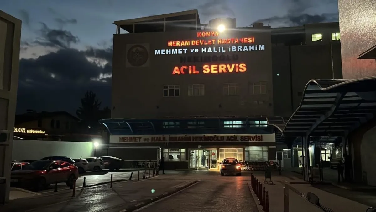 Konya’da motosiklet otobüs durağına çarptı: 1 ölü