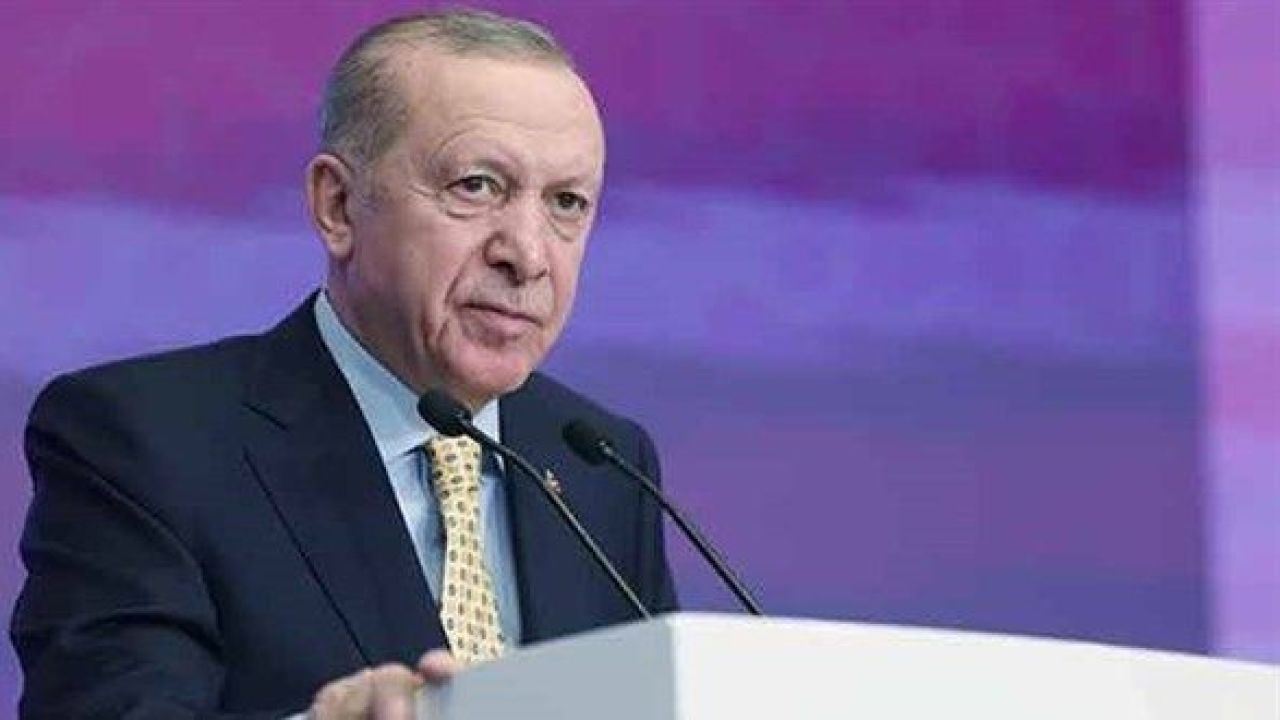 erdogan-dan-valilere-sosyal-medya-uyarisi-olcuyu-kaciriyorsunuz-1771432228-3 Erdoğan’dan Valilere Sosyal Medya Uyarısı: “Ölçüyü Kaçırıyorsunuz”