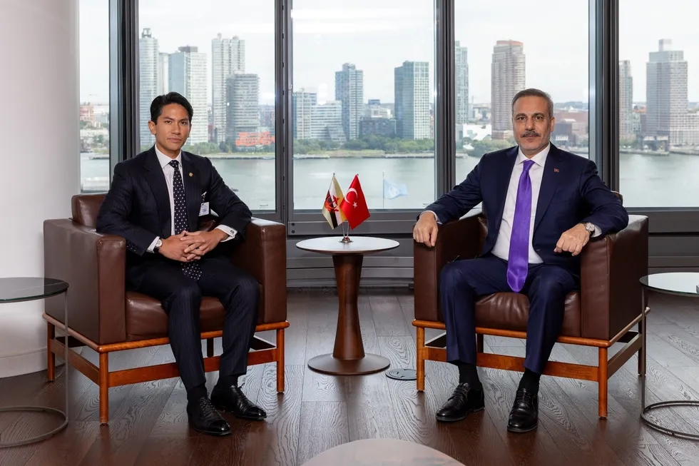 Dışişleri Bakanı Hakan Fidan ve Brunei Darussalam Dışişleri Bakanı Prens Abdul Mateen (Foto: Dışişleri Bakanlığı)