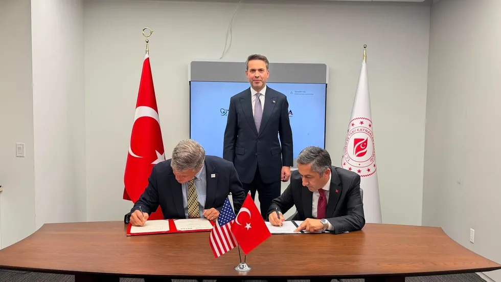 Türkevi’nde gerçekleştirilen imza töreni (ahaber.com.tr)
